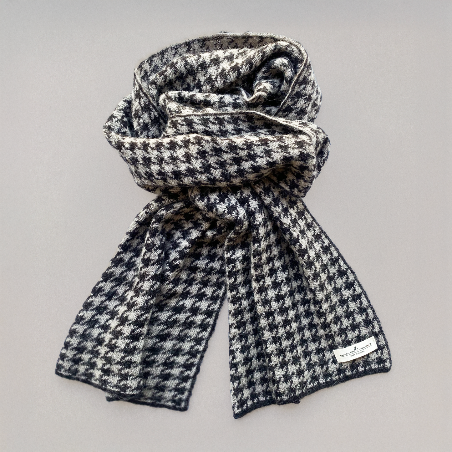 Apricity Alpaca Merino houndstooth scarf 千鳥格圍巾（小格紋）